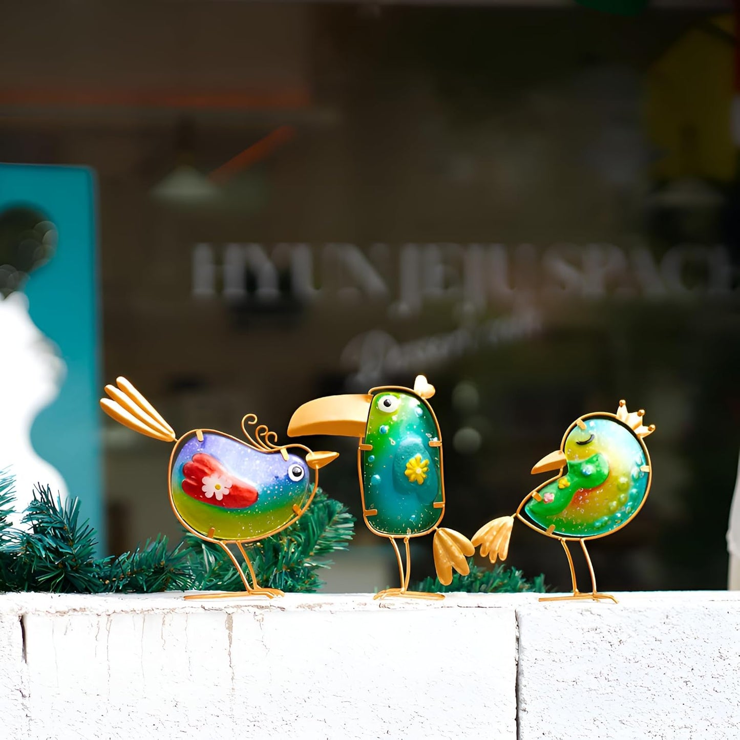 Housewarming Cute Metal Glass Whimsical Bird Statue Sculpture Art Decor Home Modern Yard Patio Lawn Ornament Outdoor Backyard Porch Decoy Pond